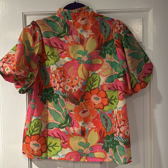 Avara Kourtney Top size small - Picture 4 of 4